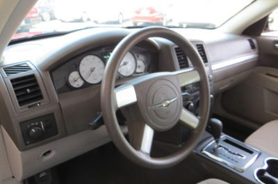 2008 Chrysler 300  LX