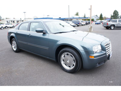 2005 Chrysler 300  Touring