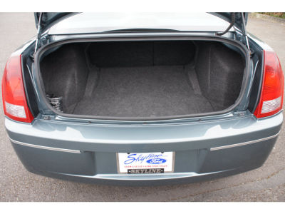 2005 Chrysler 300  Touring