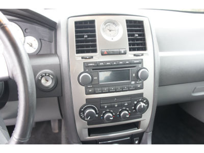 2005 Chrysler 300  Touring