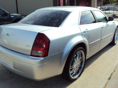 2007 Chrysler 300  Base