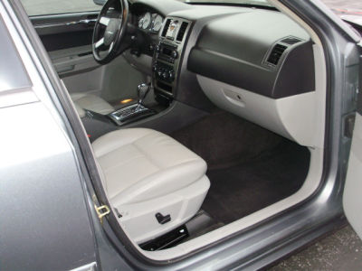 2006 Chrysler 300  Touring