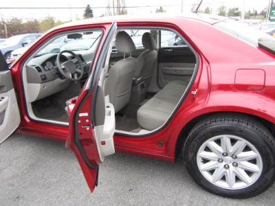 2008 Chrysler 300  LX