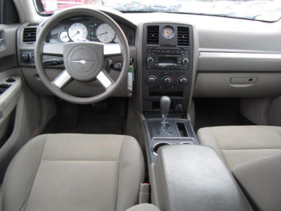 2008 Chrysler 300  LX