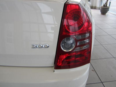 2008 Chrysler 300  LX