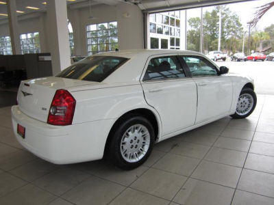2008 Chrysler 300  LX
