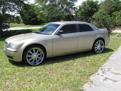 2008 Chrysler 300  LX