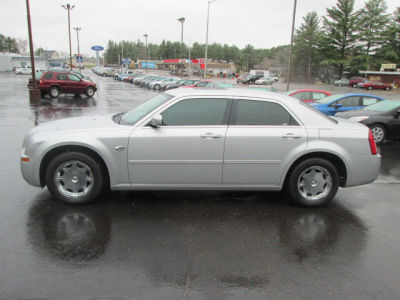 2005 Chrysler 300  Touring