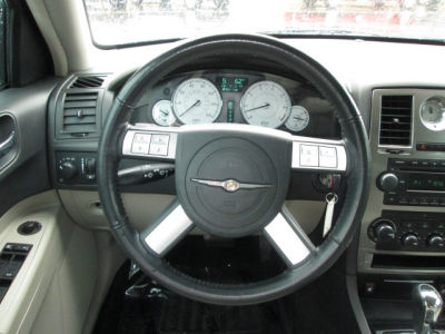 2005 Chrysler 300  Touring