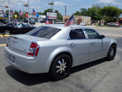 2009 Chrysler 300  LX