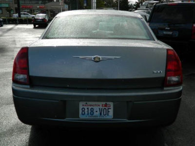 2006 Chrysler 300  Base