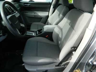2006 Chrysler 300  Base