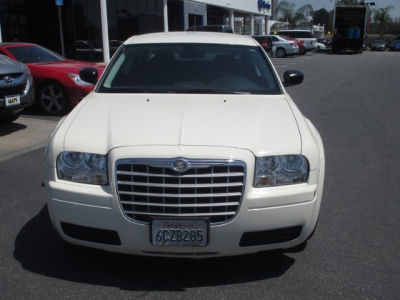 2008 Chrysler 300  LX
