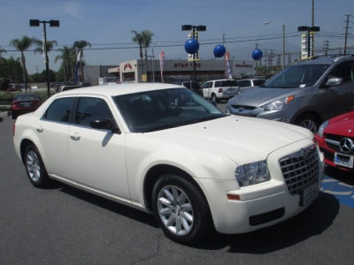 2008 Chrysler 300  LX