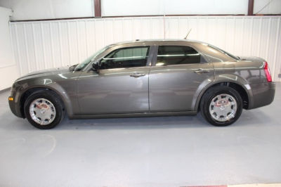 2008 Chrysler 300  LX