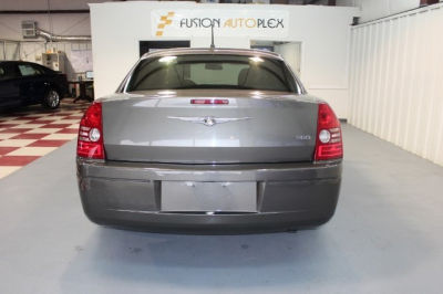 2008 Chrysler 300  LX