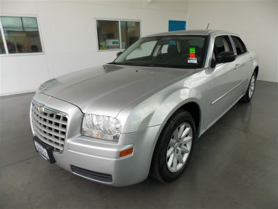 2008 Chrysler 300  LX