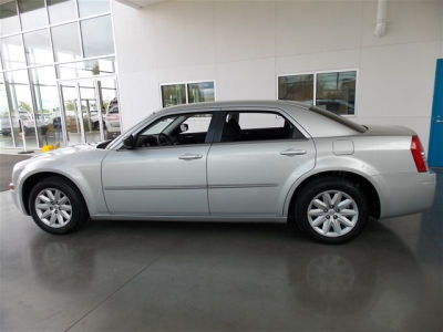 2008 Chrysler 300  LX
