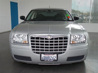 2008 Chrysler 300  LX