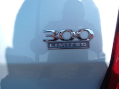 2005 Chrysler 300  Touring