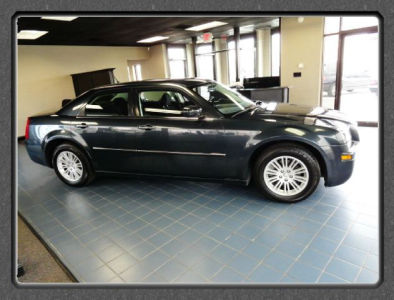 2008 Chrysler 300  LX