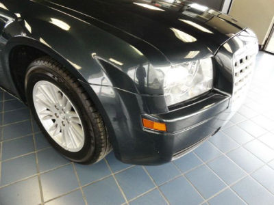 2008 Chrysler 300  LX