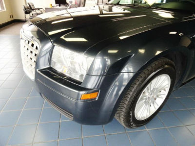 2008 Chrysler 300  LX