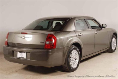 2009 Chrysler 300  LX