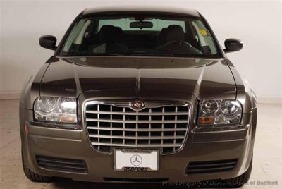 2009 Chrysler 300  LX