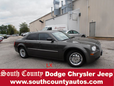 2008 Chrysler 300  LX