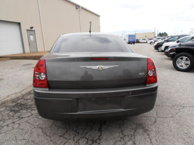 2008 Chrysler 300  LX