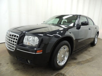 2005 Chrysler 300  Touring