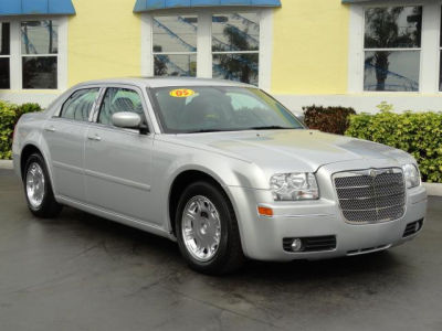 2005 Chrysler 300  Touring