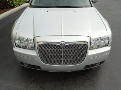 2005 Chrysler 300  Touring