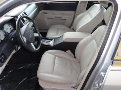 2005 Chrysler 300  Touring