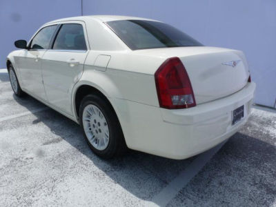 2007 Chrysler 300  Base