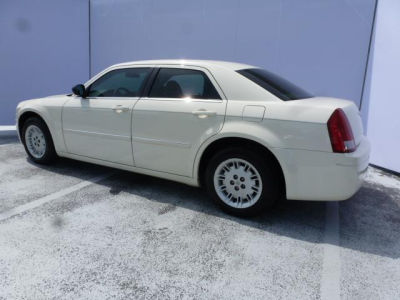2007 Chrysler 300  Base