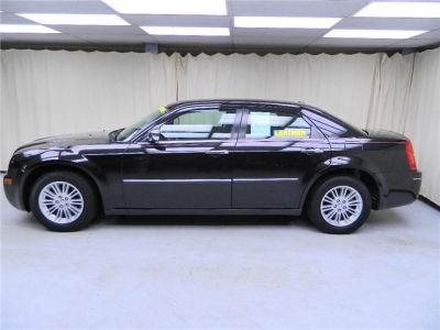 2010 Chrysler 300  Touring