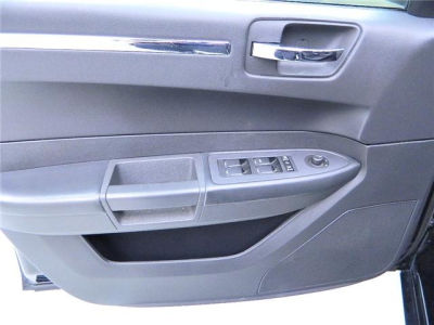 2010 Chrysler 300  Touring