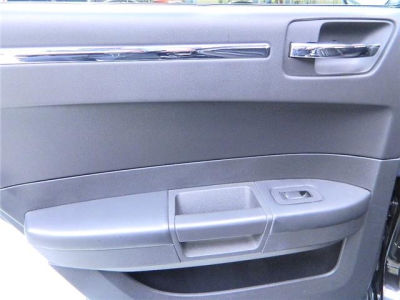 2010 Chrysler 300  Touring