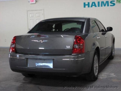2010 Chrysler 300 Touring