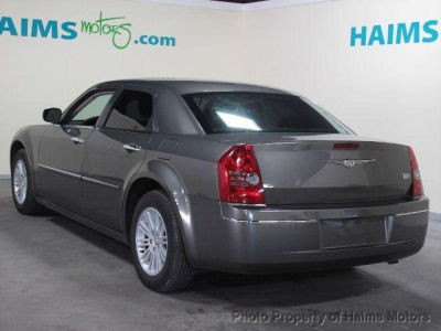 2010 Chrysler 300 Touring