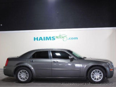 2010 Chrysler 300 Touring