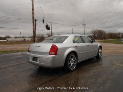 2005 Chrysler 300  Touring