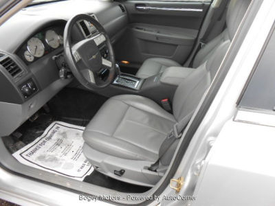 2005 Chrysler 300  Touring
