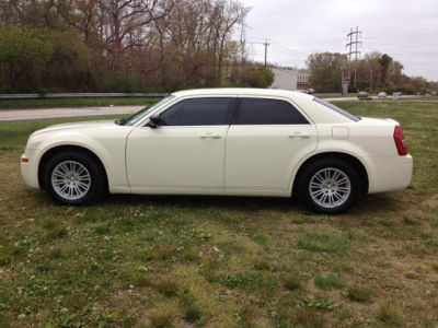2009 Chrysler 300  LX