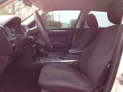 2009 Chrysler 300  LX