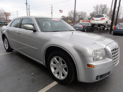 2005 Chrysler 300  Touring