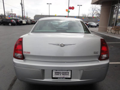 2005 Chrysler 300  Touring