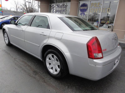 2005 Chrysler 300  Touring